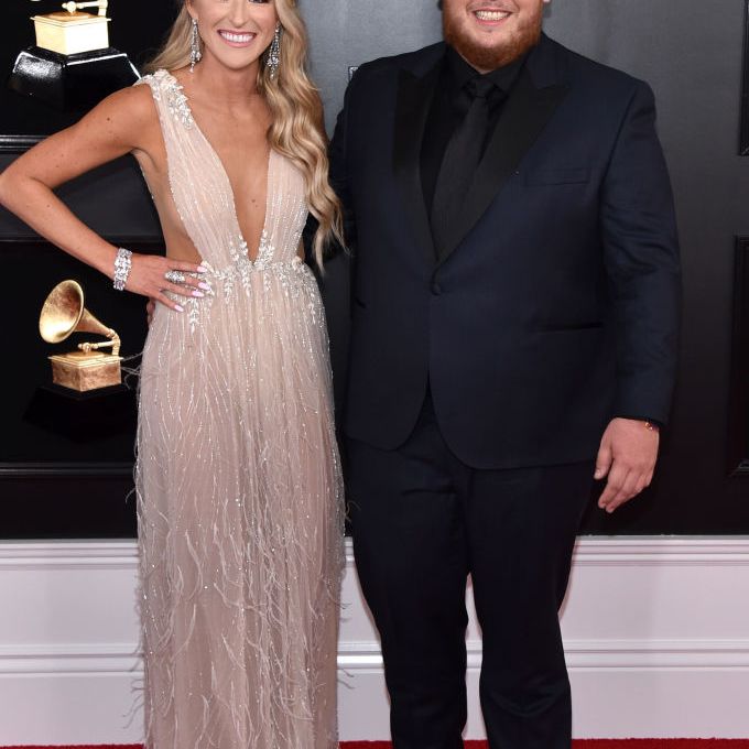 妮可·霍克和卢克·库姆斯