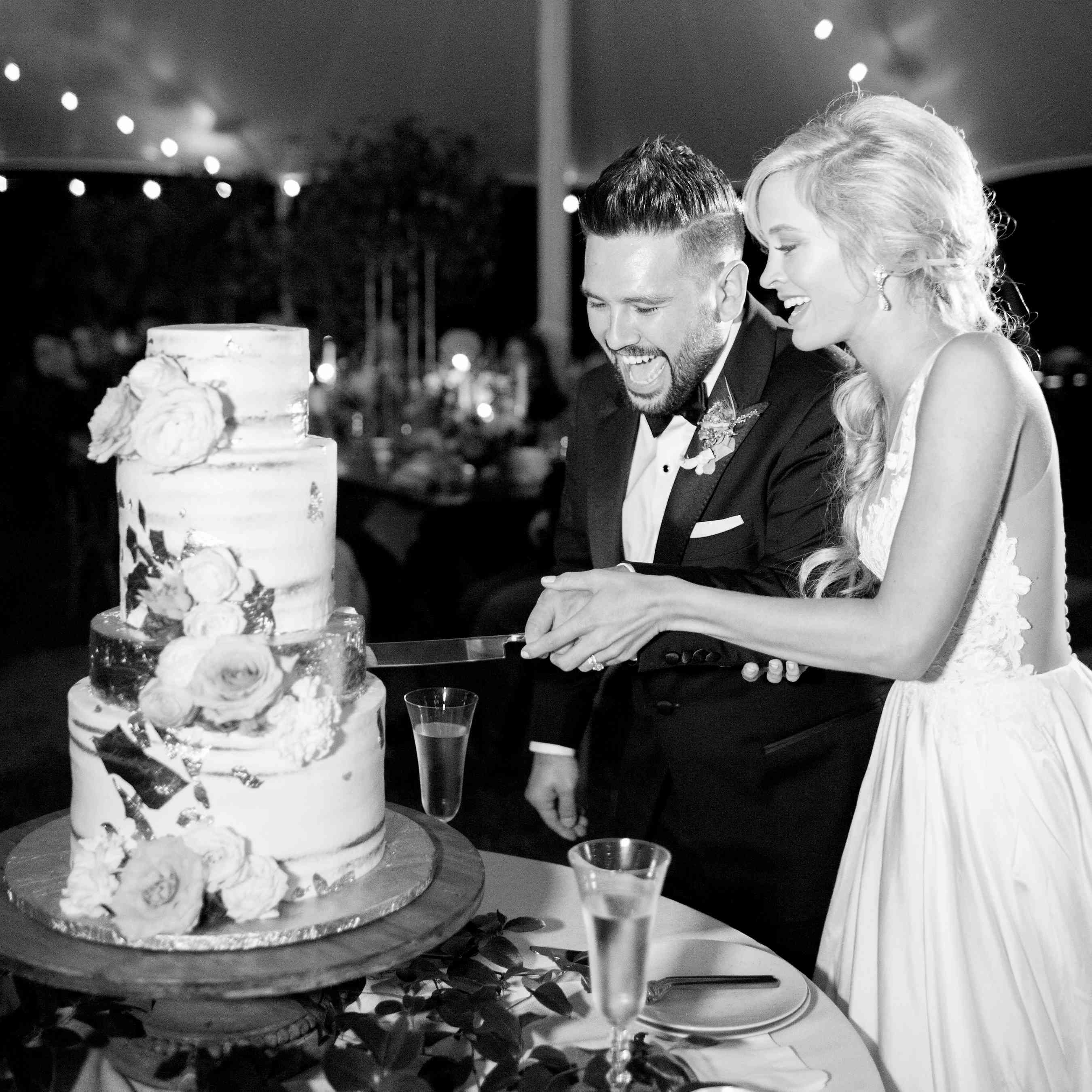 <P>新娘和新郎婚礼切削蛋糕</ P>搜索结果