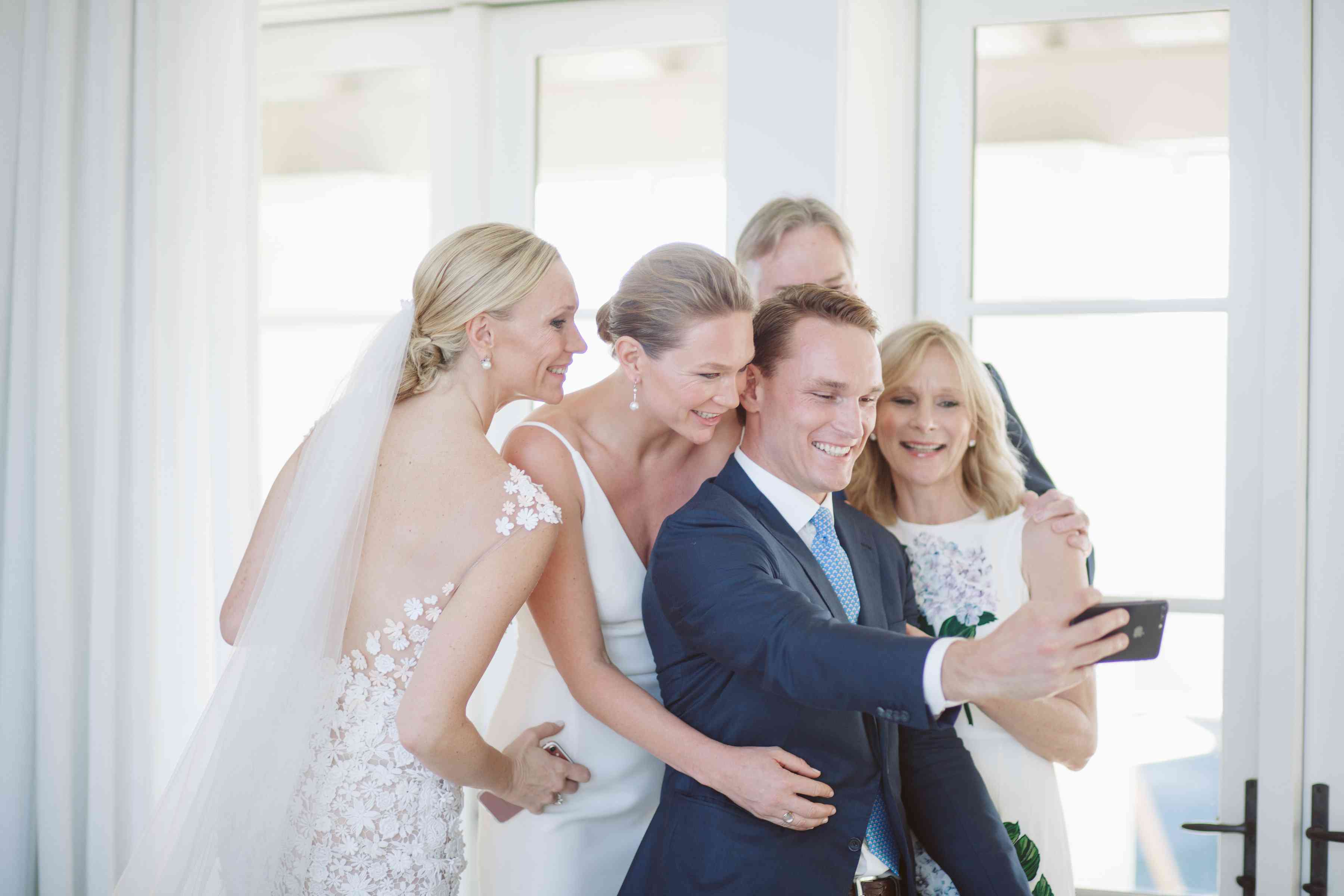 <p>自拍</p><br><br>