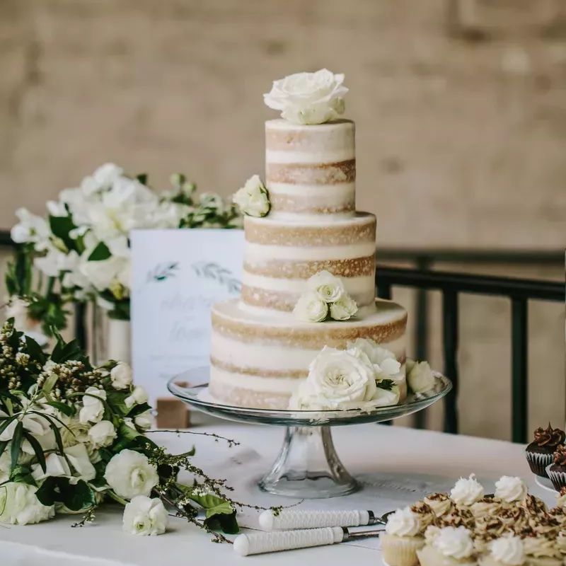 婚礼蛋糕桌用杯形蛋糕