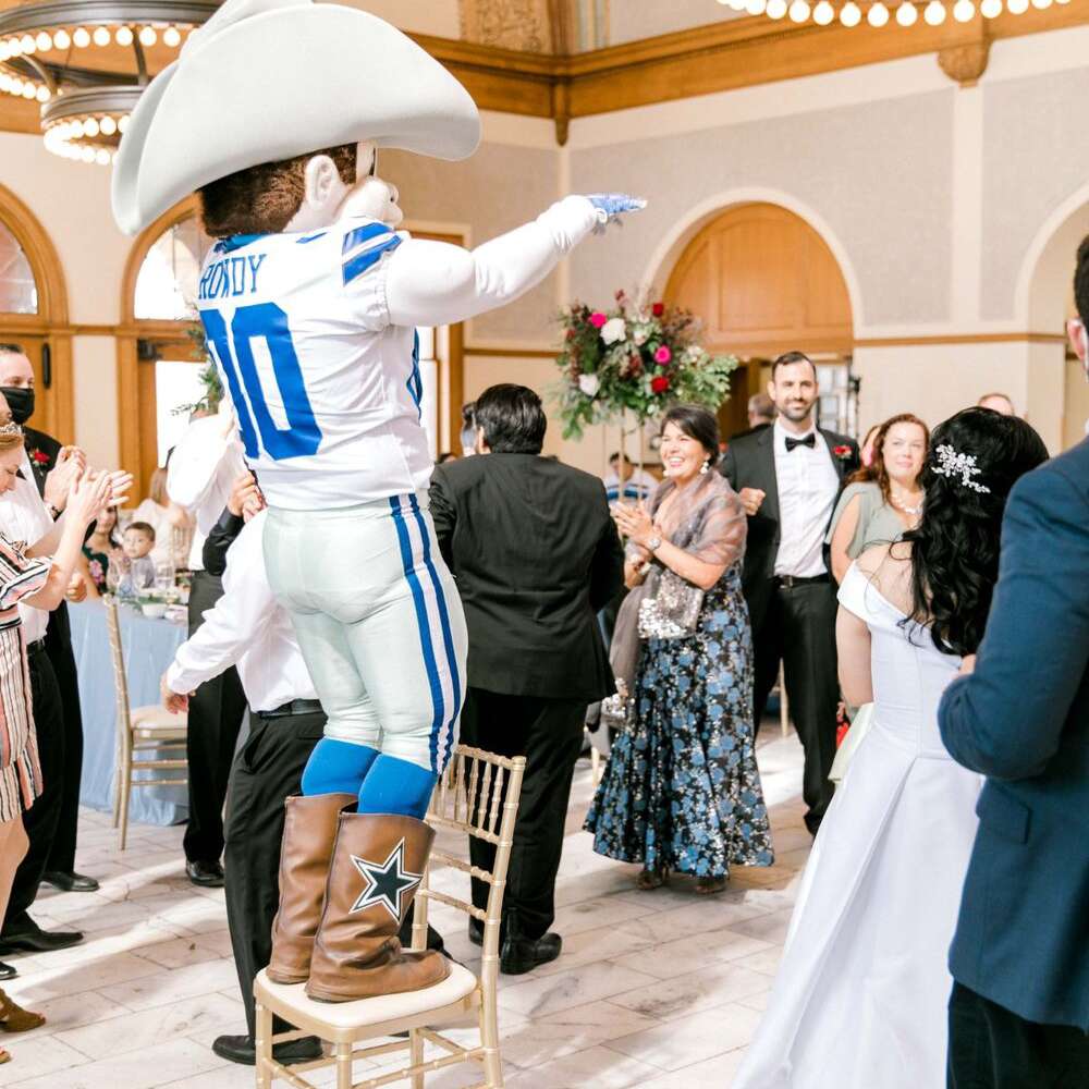 婚礼娱乐吉祥物