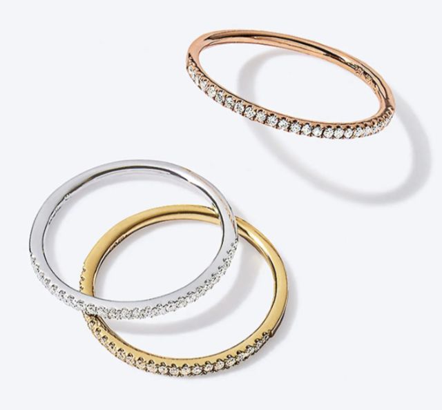 骨扣钻石堆叠戒指