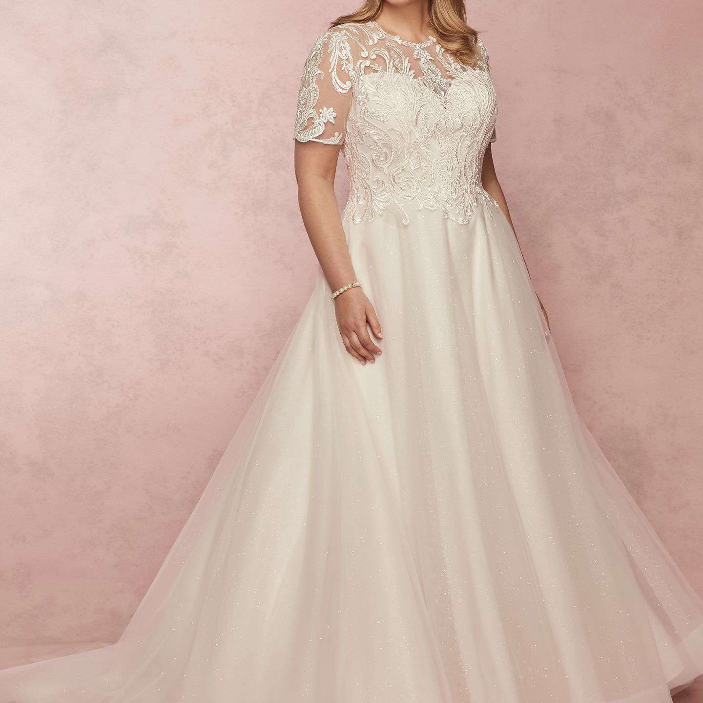 丽贝卡英格拉姆