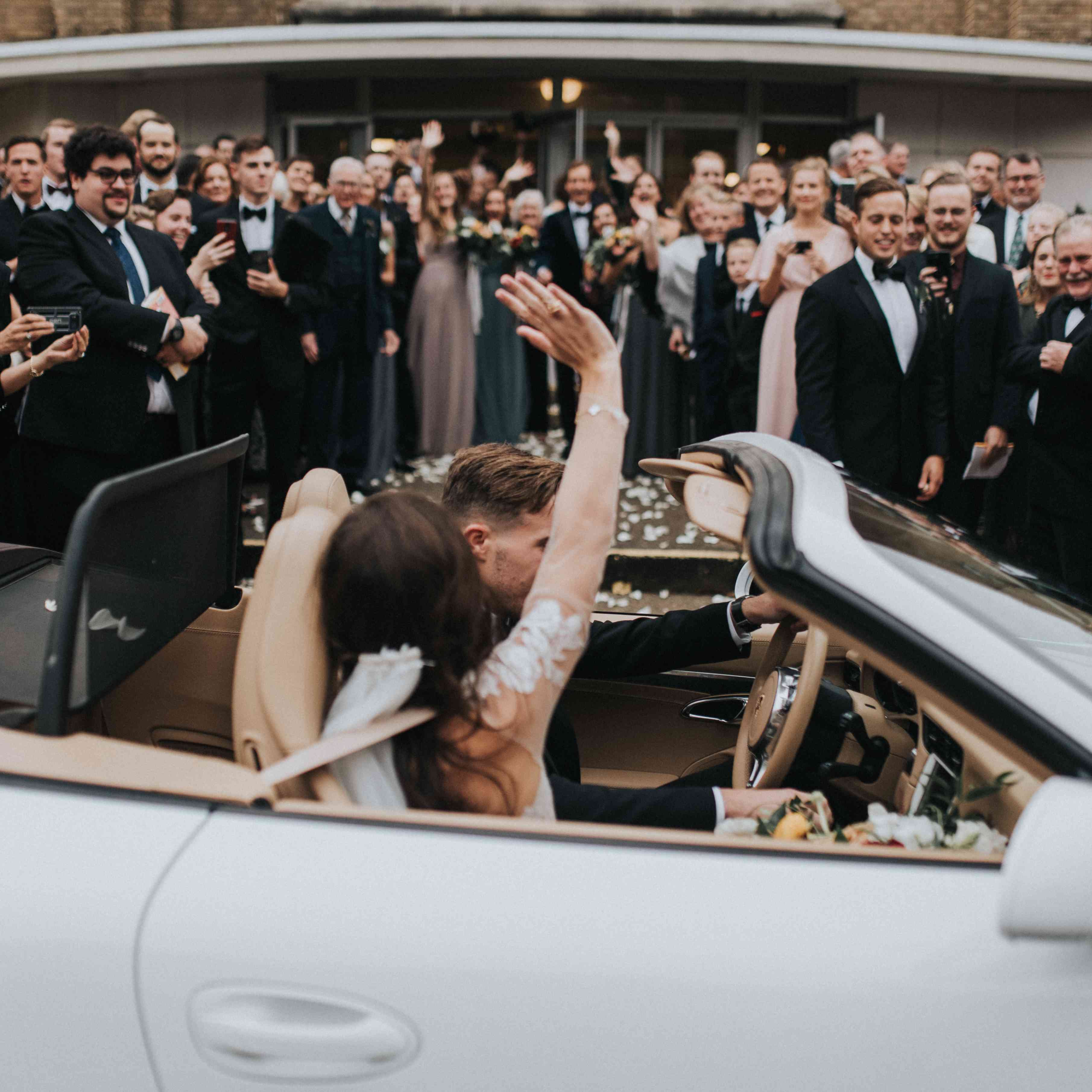 新婚夫妇私家车