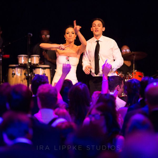 新娘和新郎的舞蹈