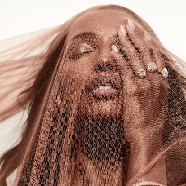 洛根·霍洛威尔珠宝公司的Jasmine Tookes