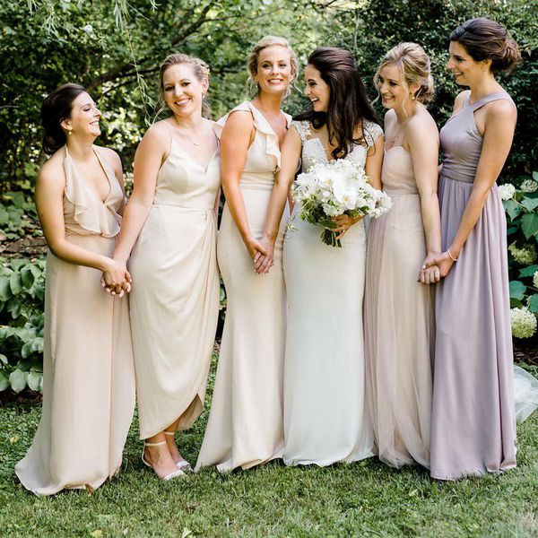 < / p > < p >新娘与伴娘