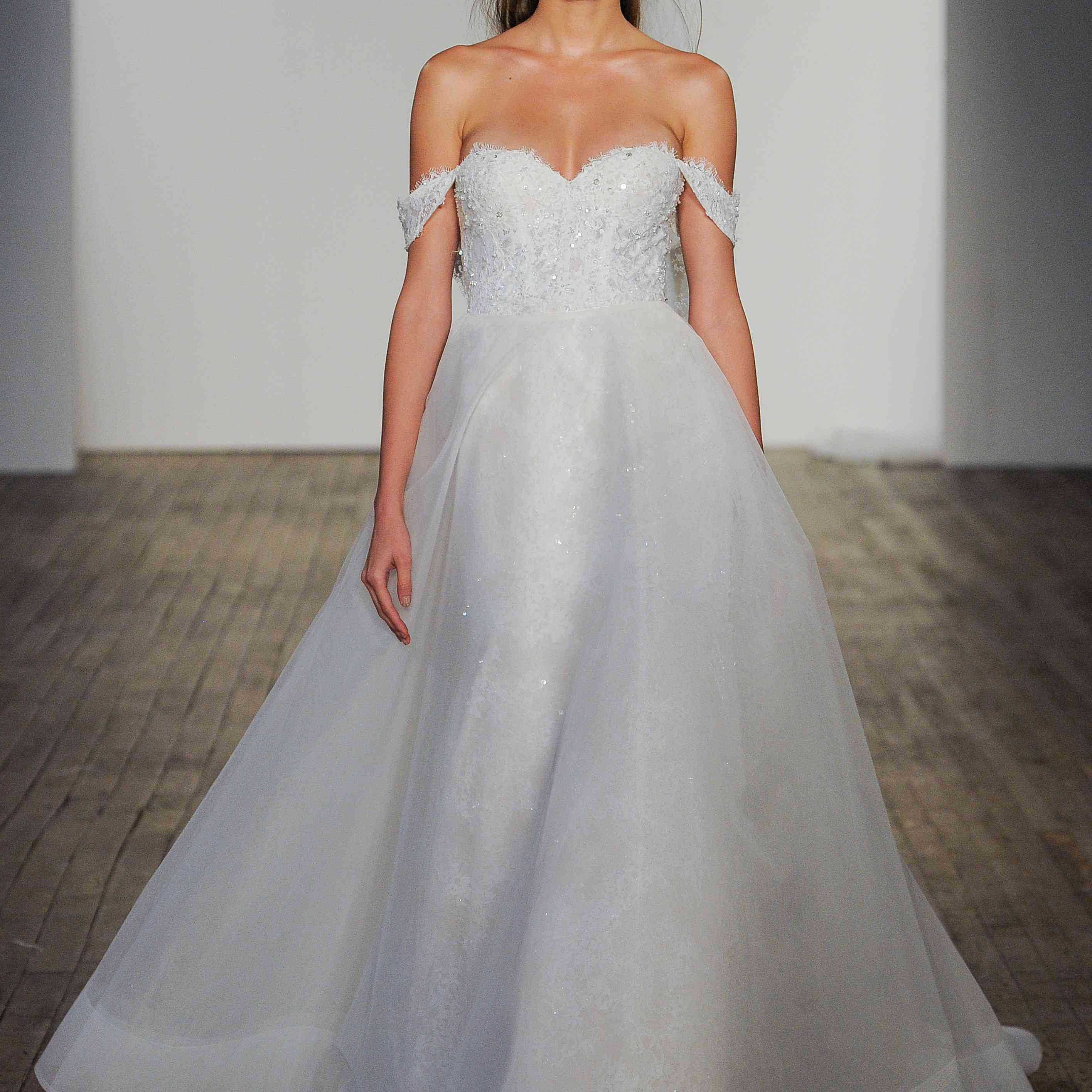 艾莉森·韦伯婚纱