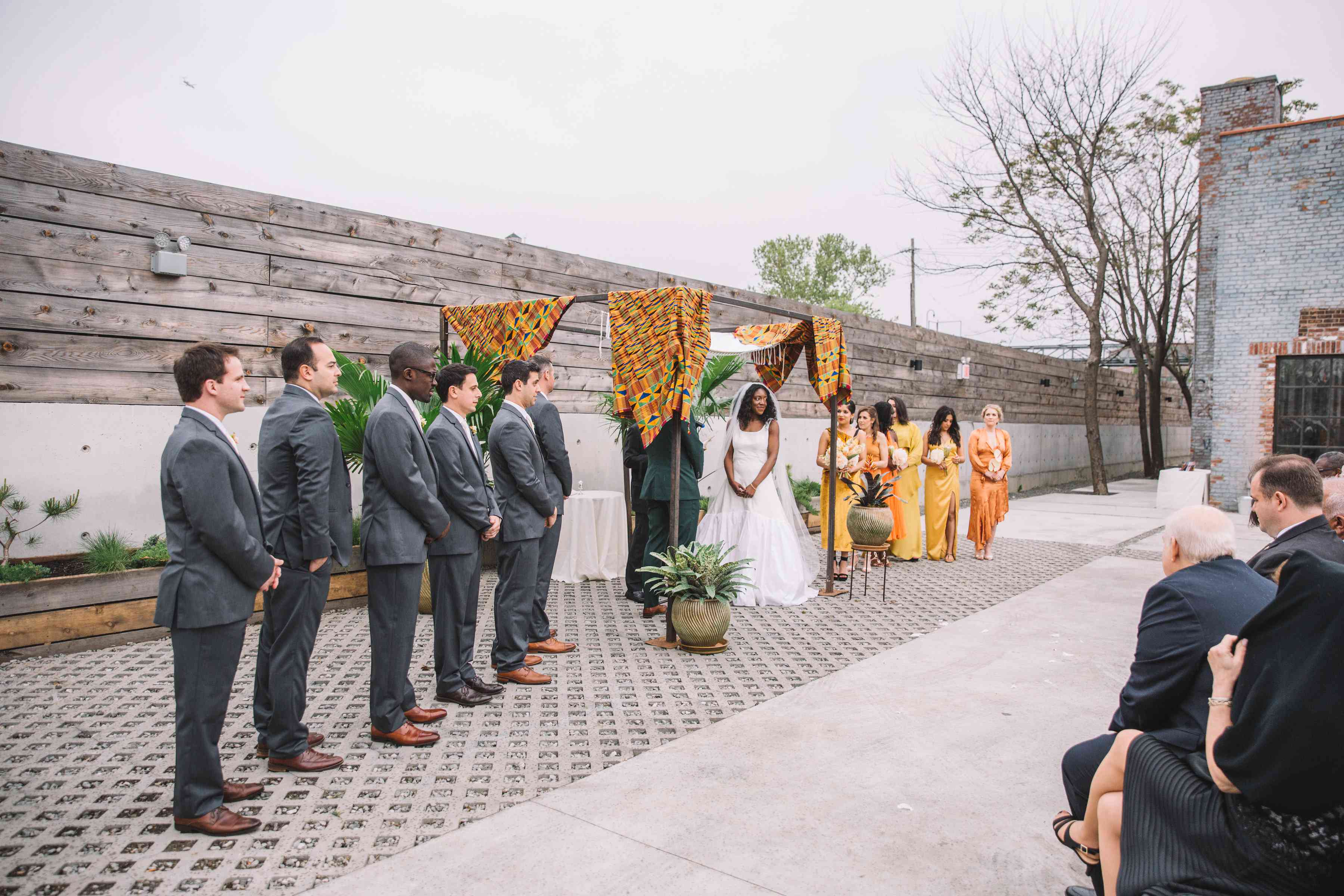 婚礼上的新娘和新郎