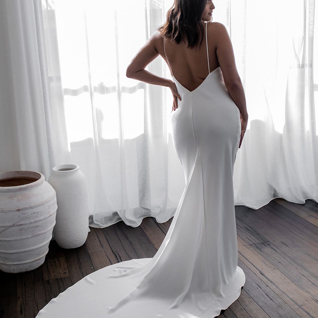 夏季意大利面表带婚纱