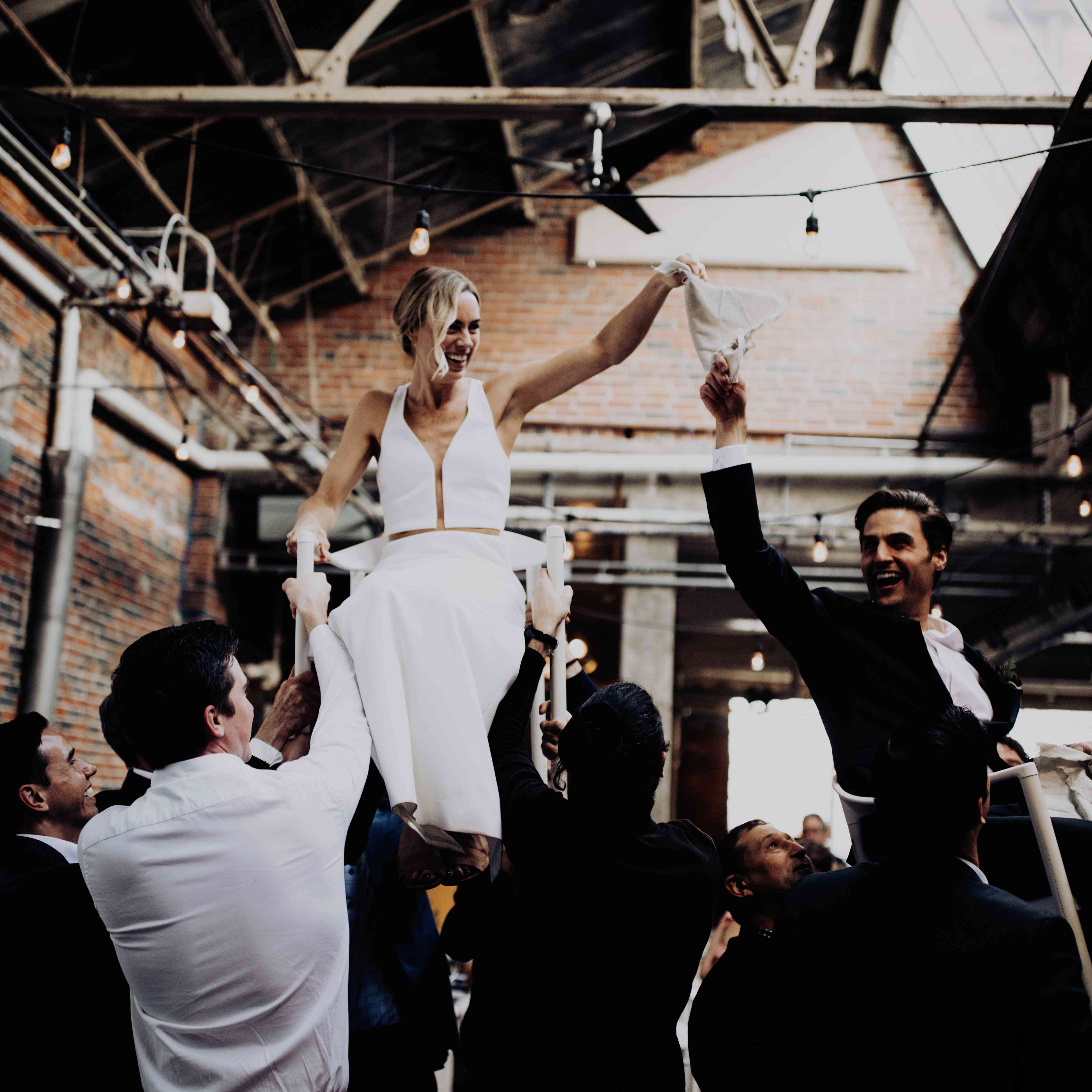 <p> hora </ p> <br> <br> <br>