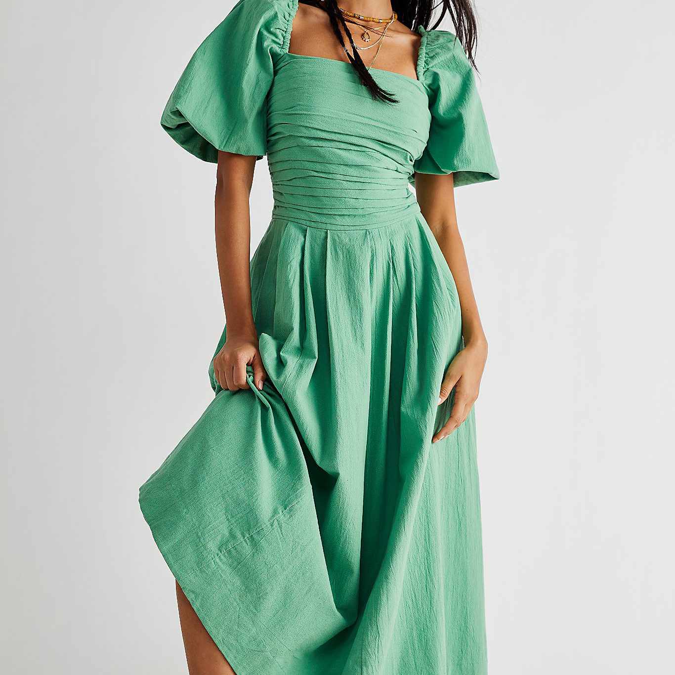 无尽的夏天不是她一个漂亮的midi连衣裙$ 118