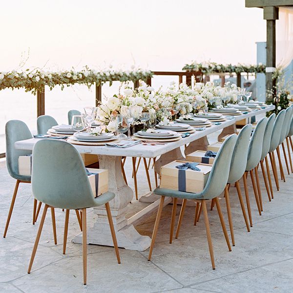 亲密婚礼接待台