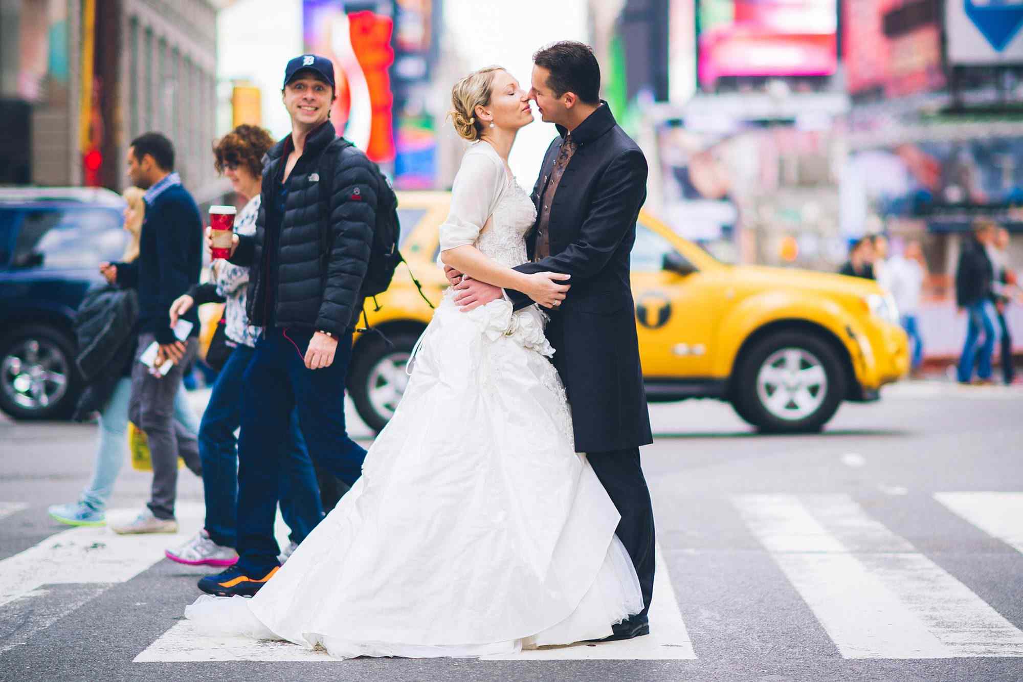 zac braff photobomb.