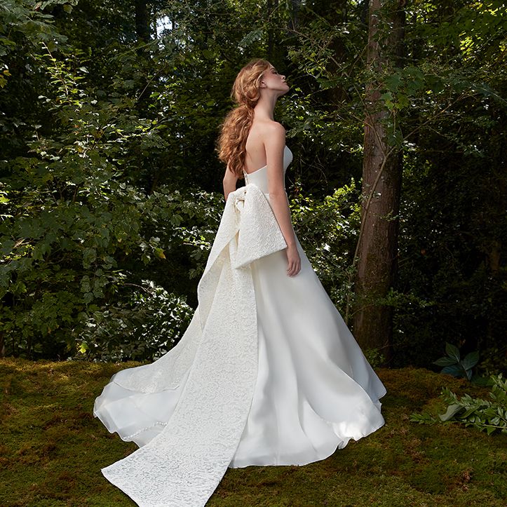 光荣与首安驳船