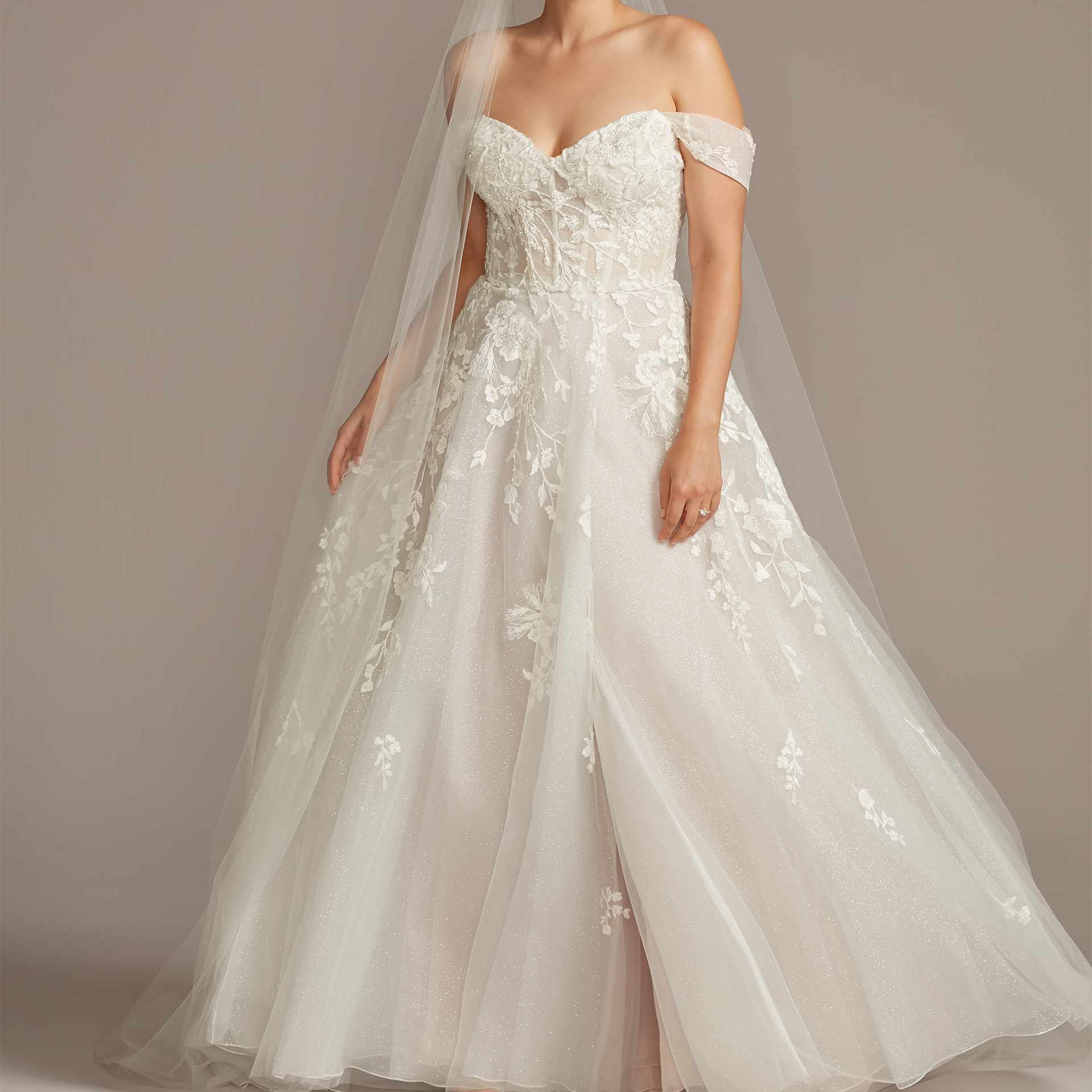 加林娜签名婚纱