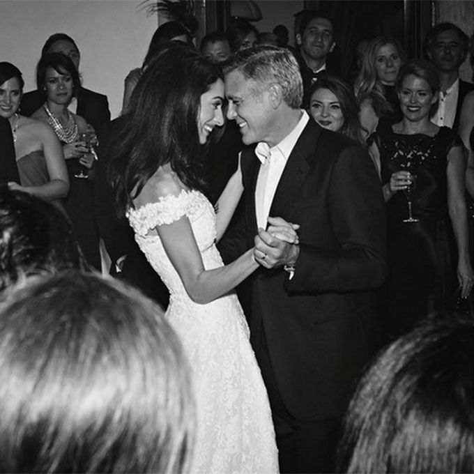 阿迈勒·阿拉姆丁与乔治·克鲁尼在奥斯卡·德拉伦塔婚礼，2014年