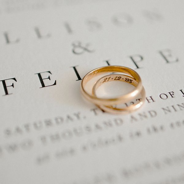 用连字符连接的姓