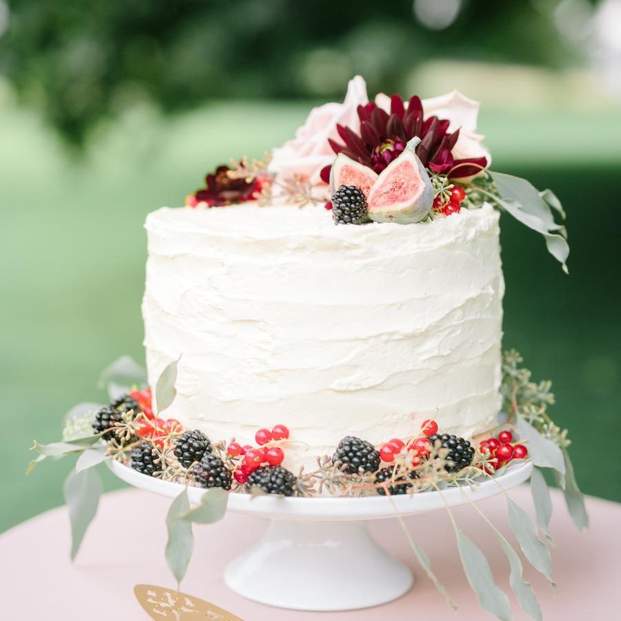 草莓单层婚礼蛋糕