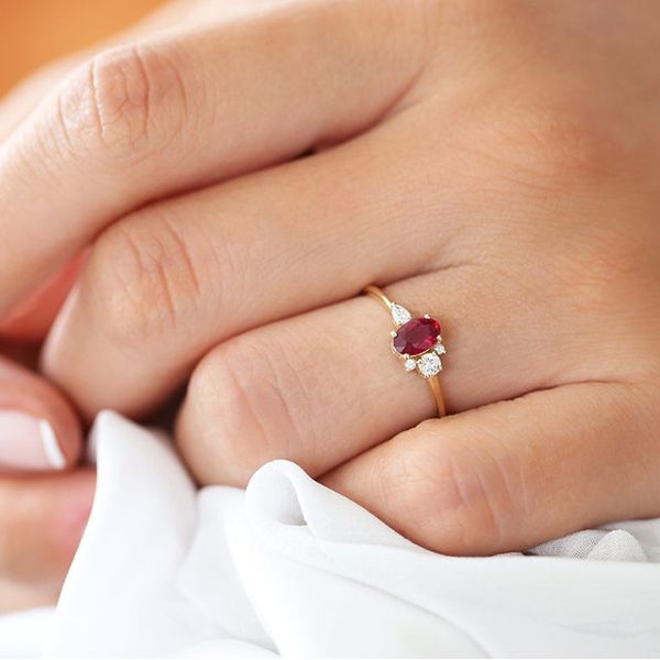 红宝石戒指