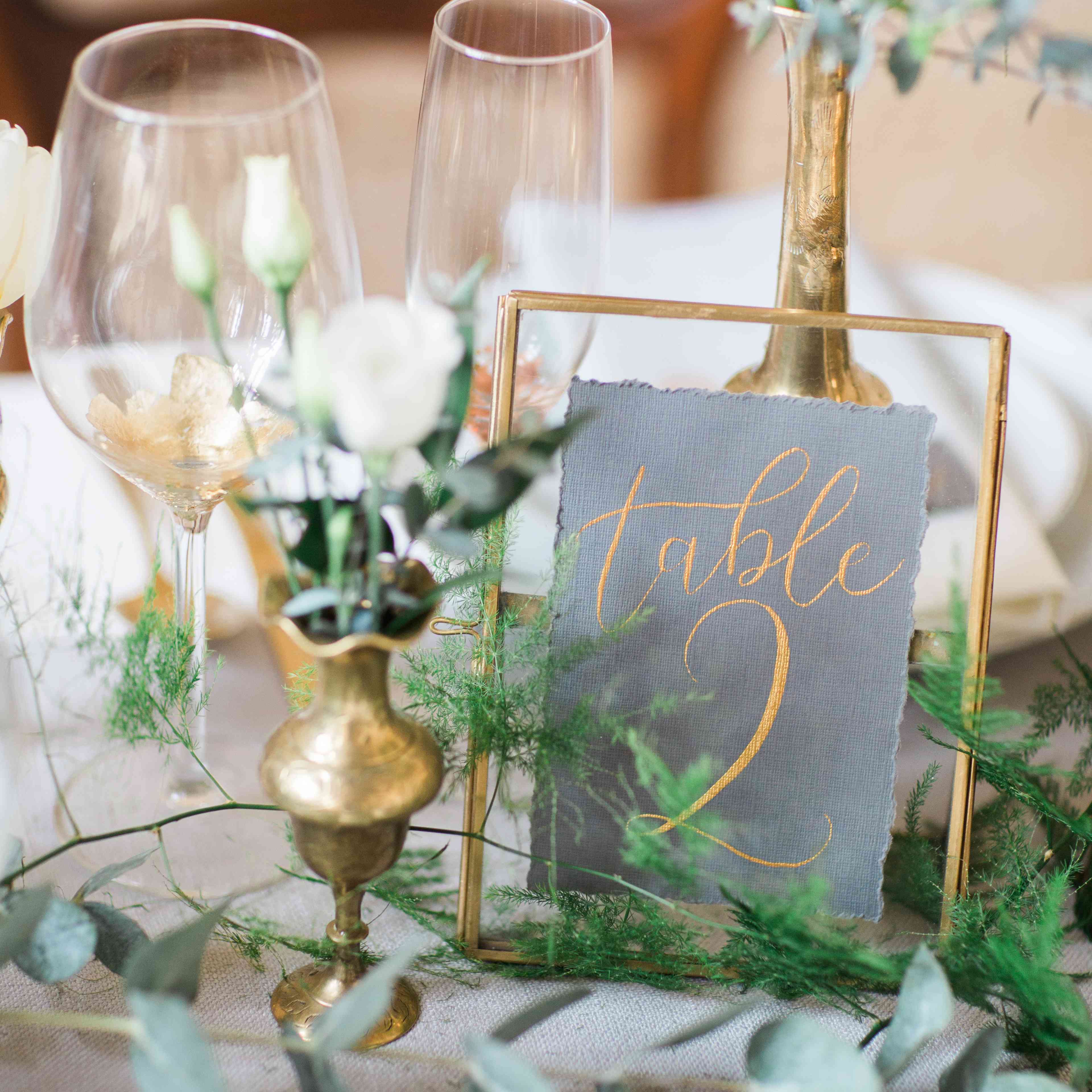 黄金主题婚宴摆设