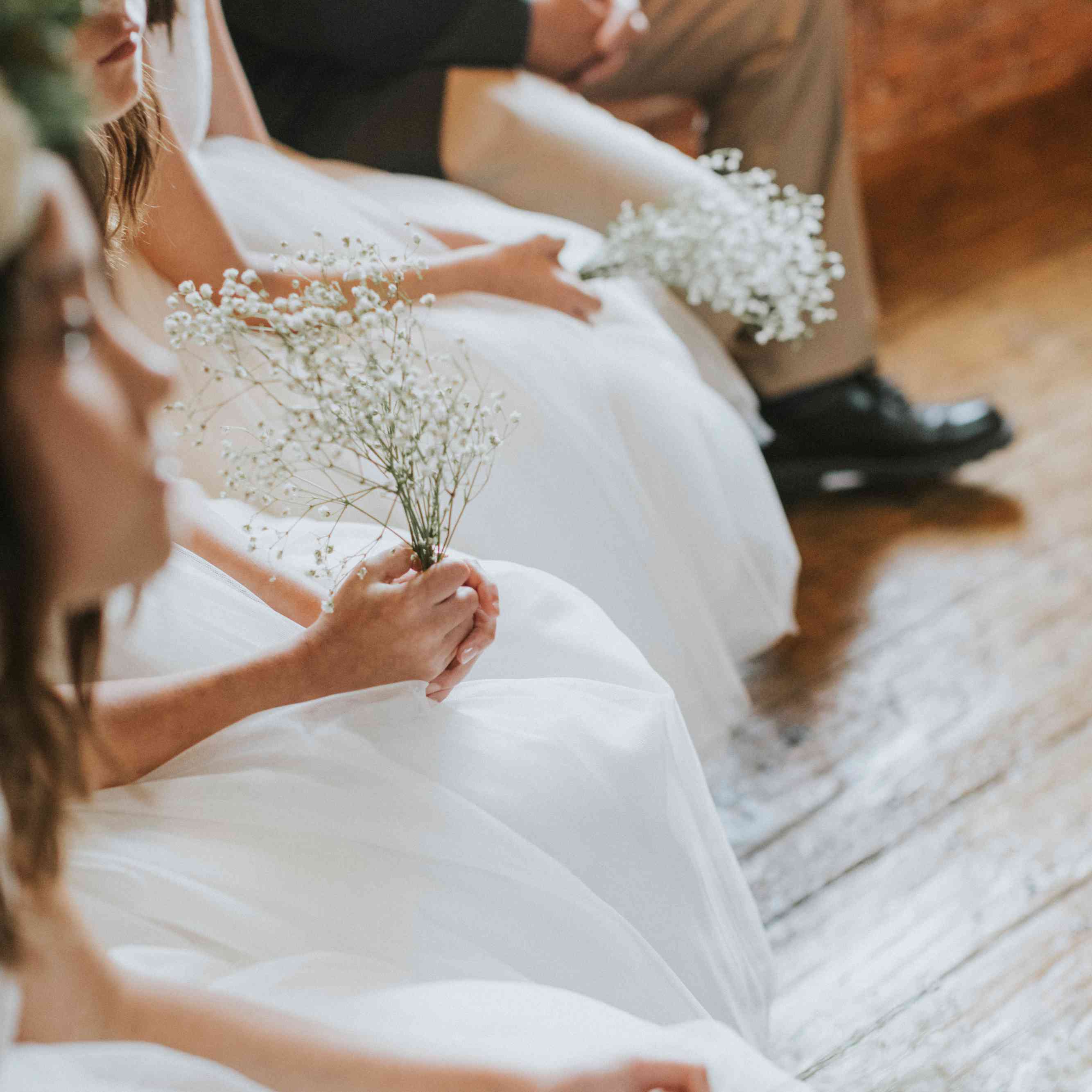 婴儿呼吸的花童