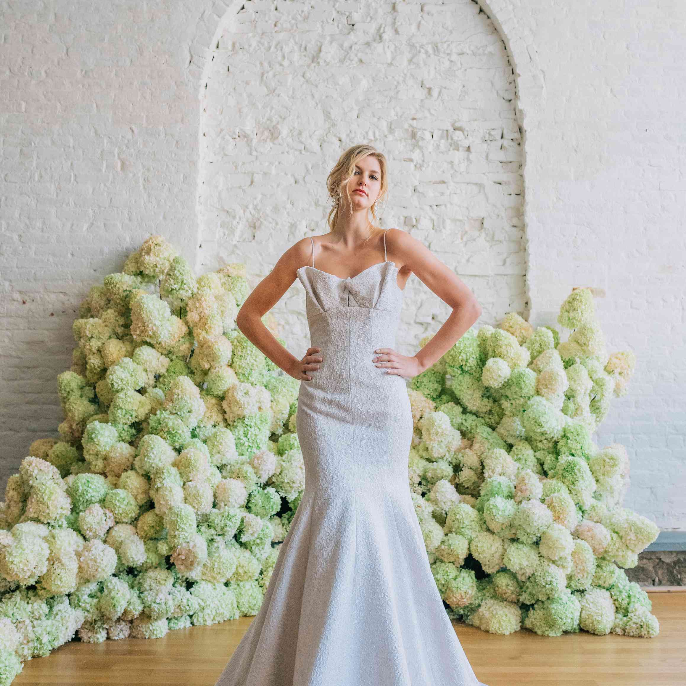 卡罗尔·汉娜婚纱