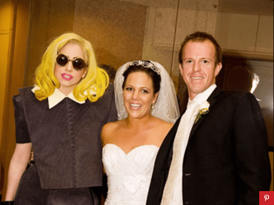 Lady Gaga坠毁婚礼