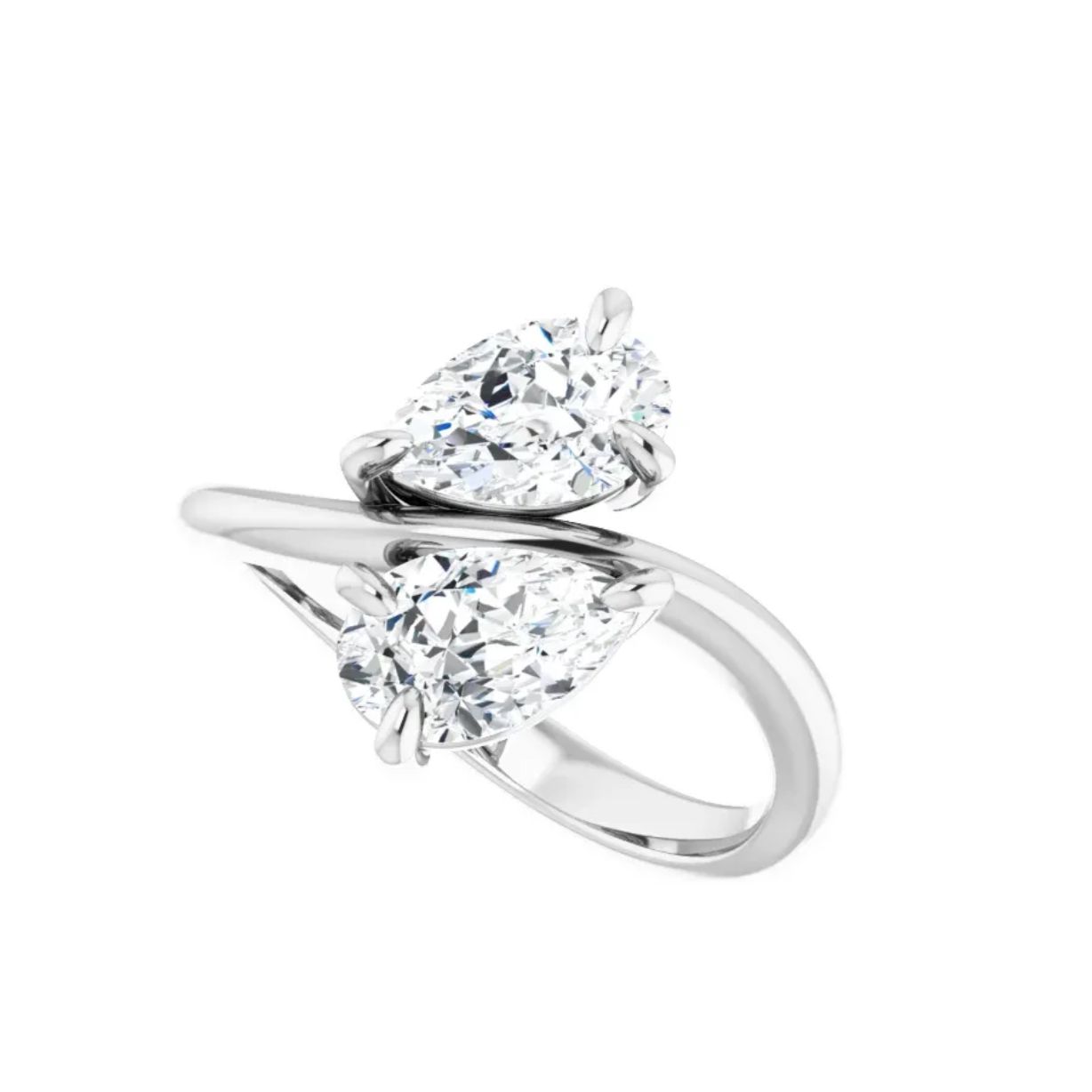 白色背景上的两颗宝石梨形钻石订婚戒指188bet官网88bet官网