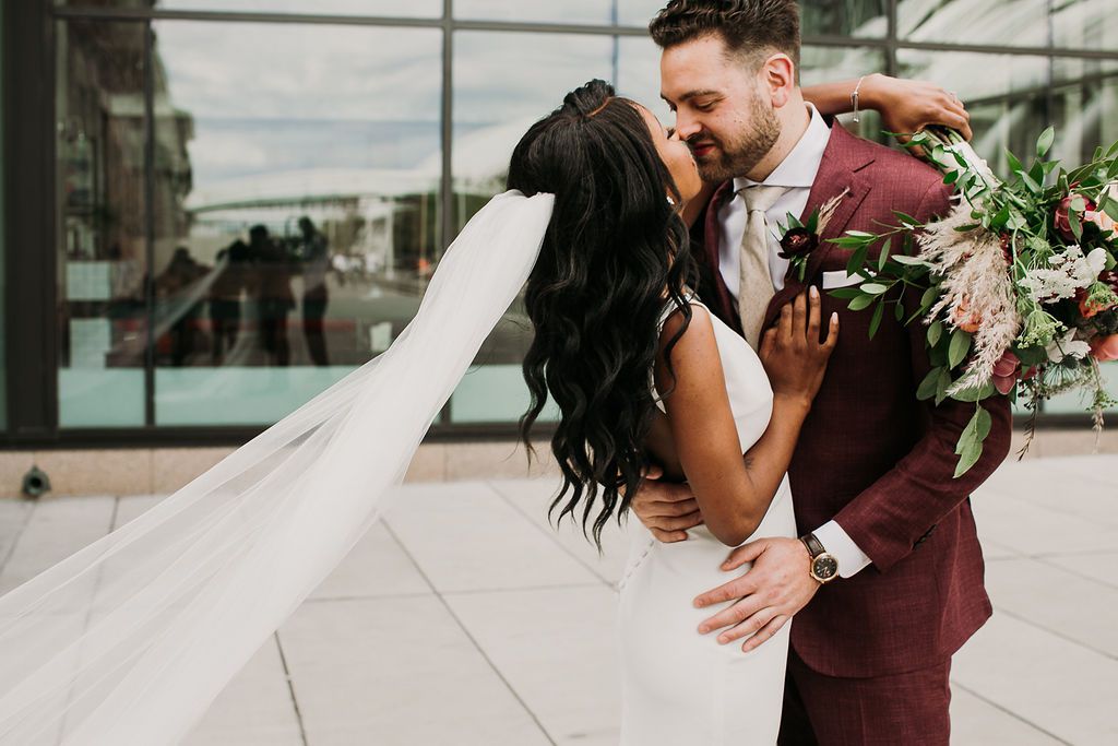 新婚夫妇的肖像