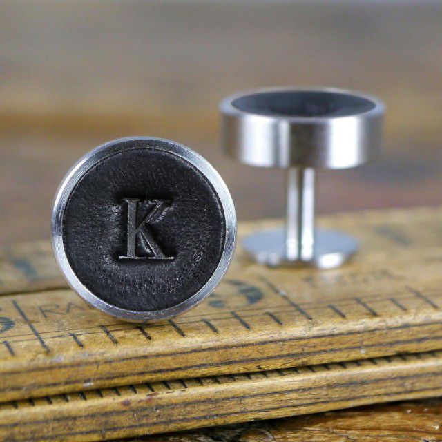 个性化皮革袖扣