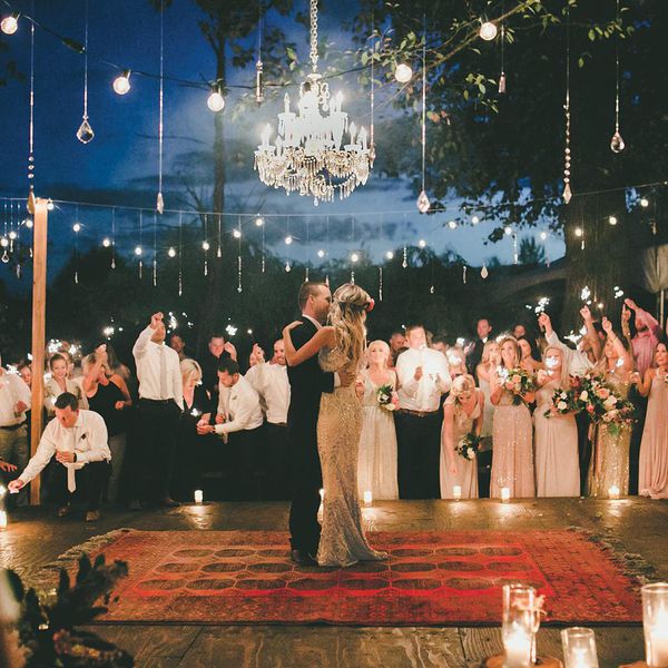 婚宴上的情侣舞