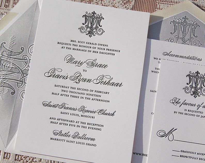 优雅的会标婚礼邀请