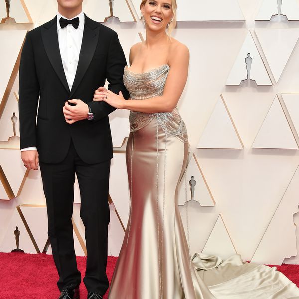 科林·约斯特，斯嘉丽·约翰逊