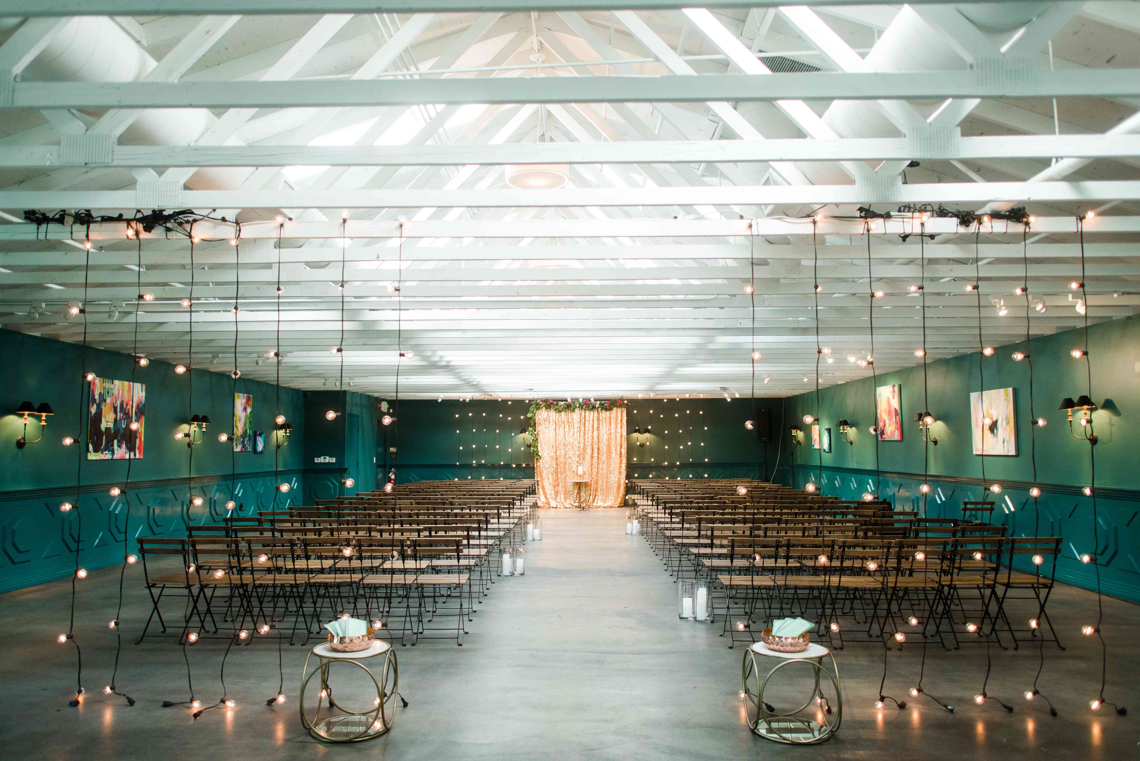 现代室内婚礼仪式