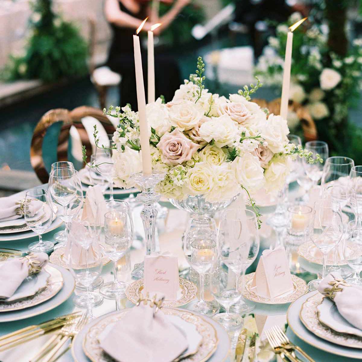 春季婚礼花的中心装饰品