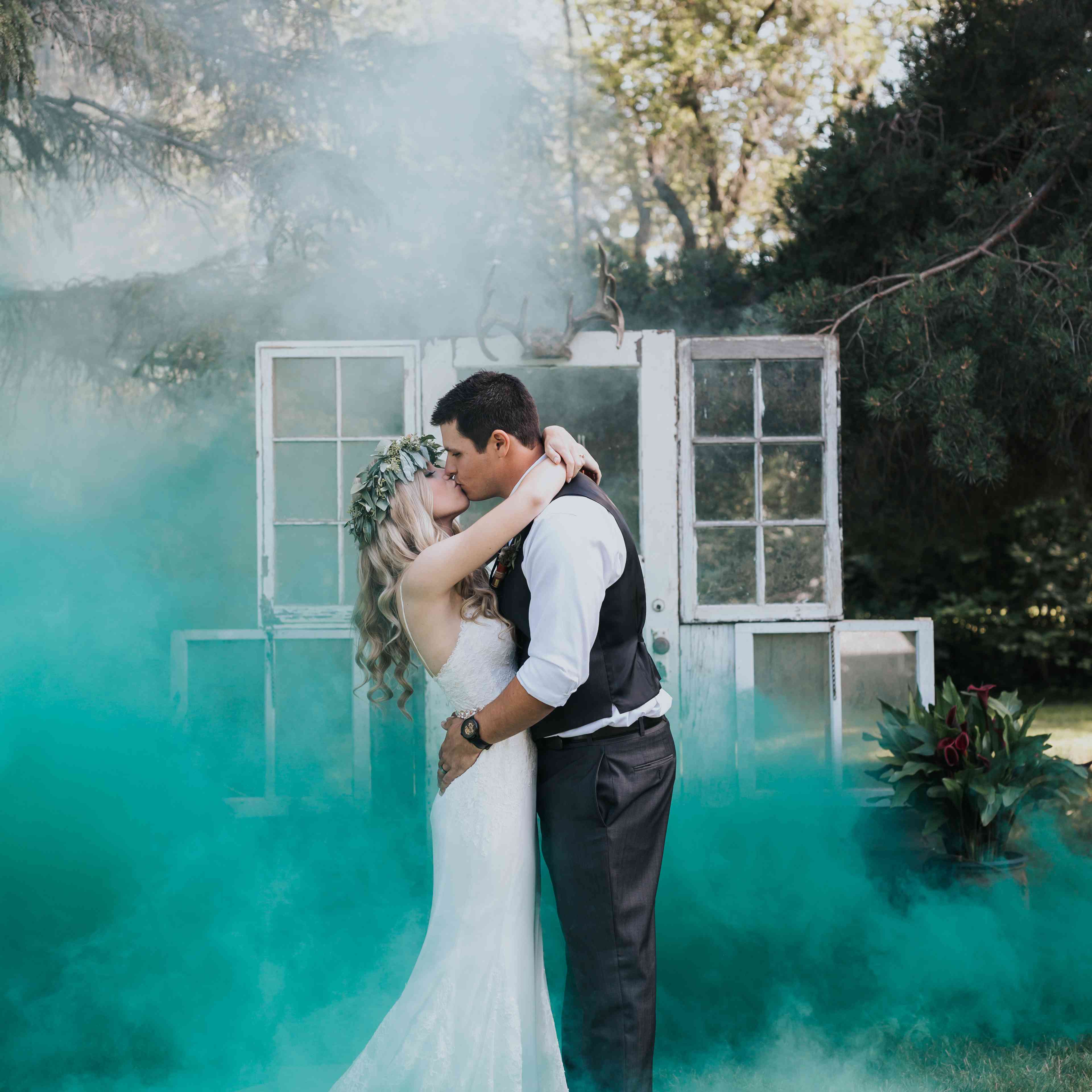 婚纱摄影绿松石烟雾弹