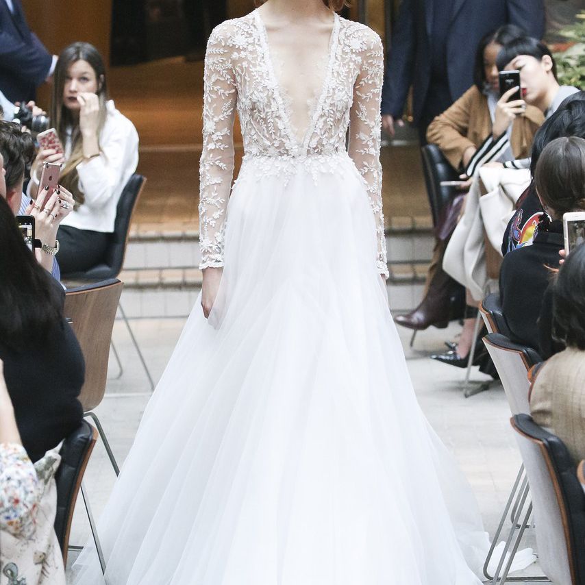 萨钦和巴比舞会礼服婚纱