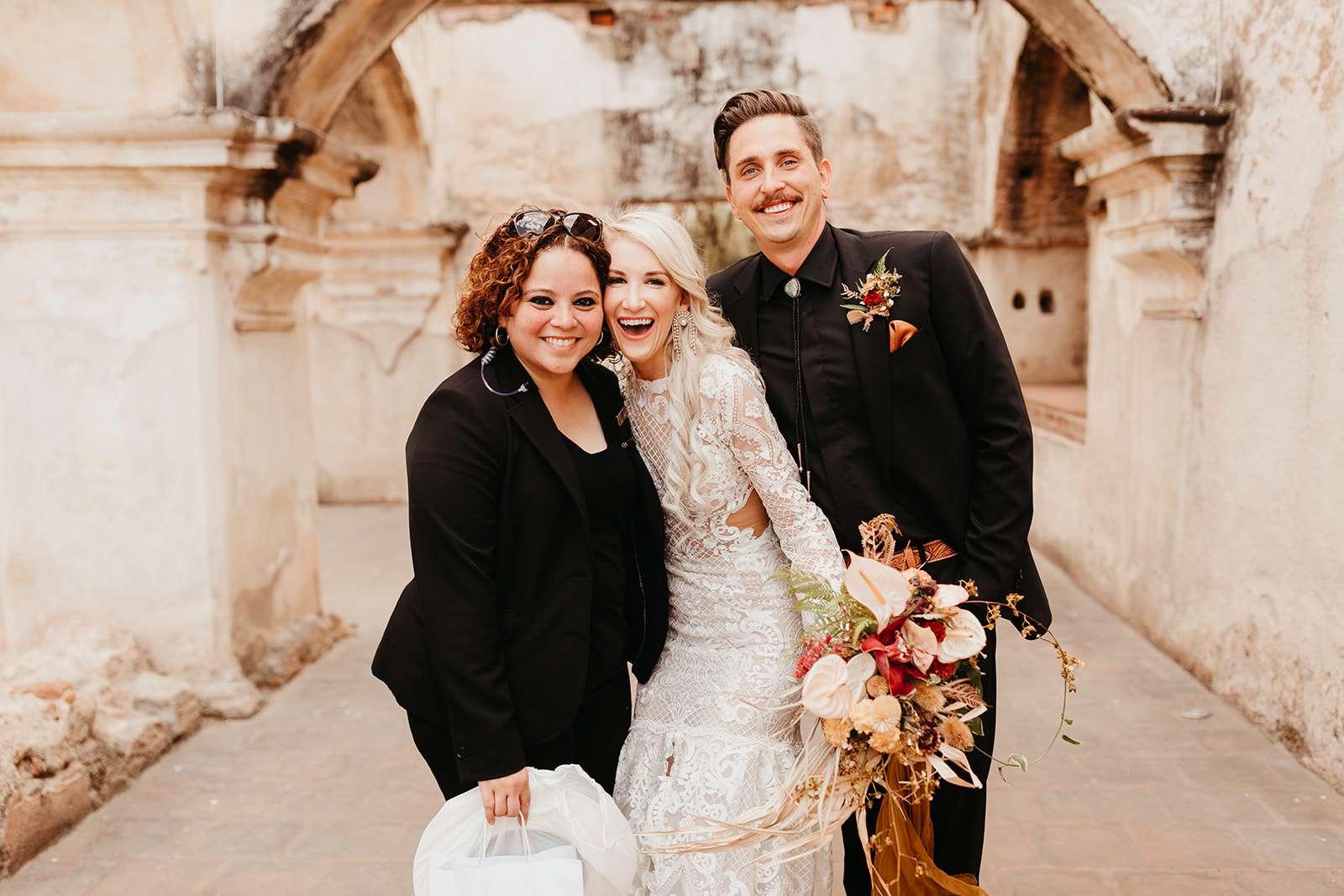 规划师新娘和新郎“class=