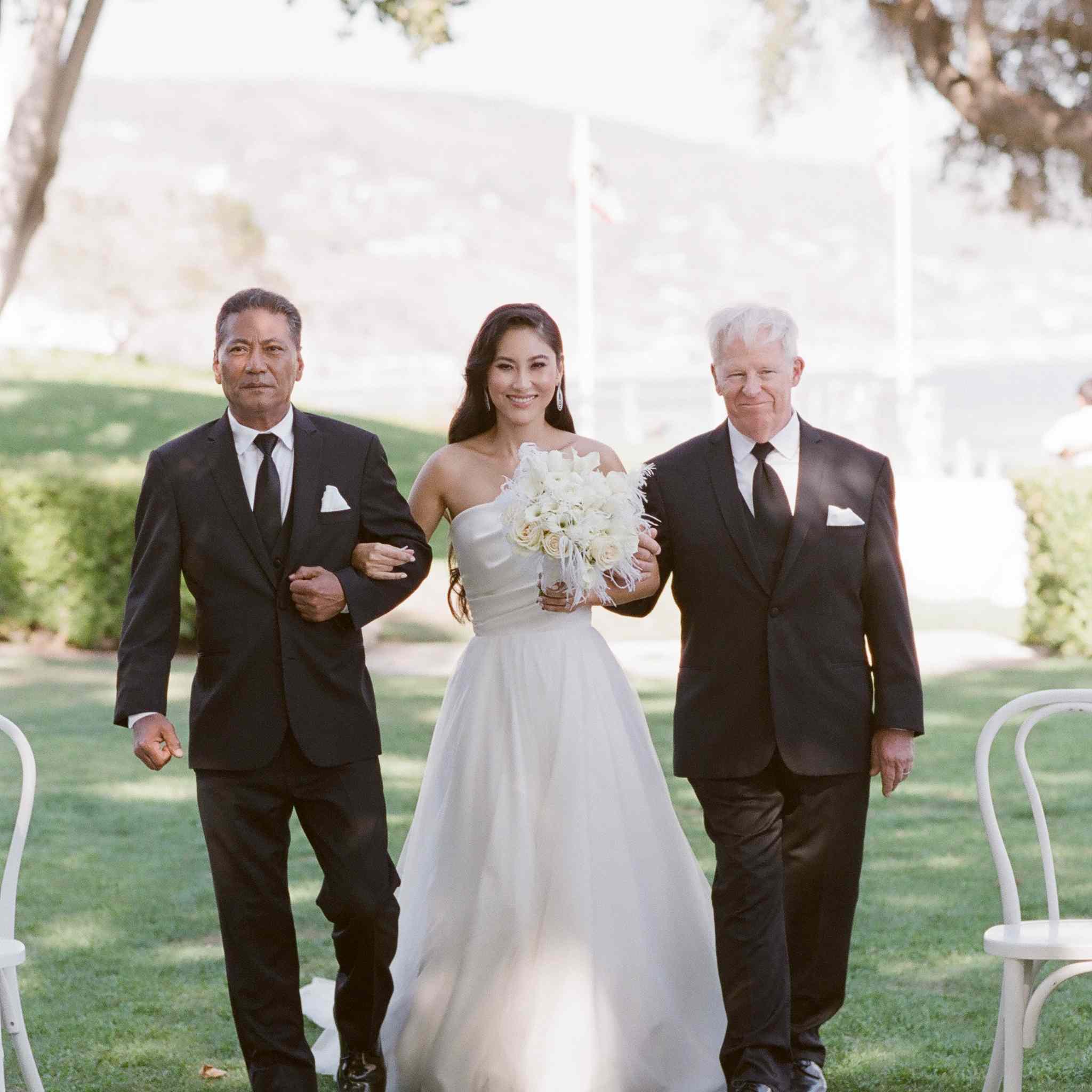 新娘走的过道“class=