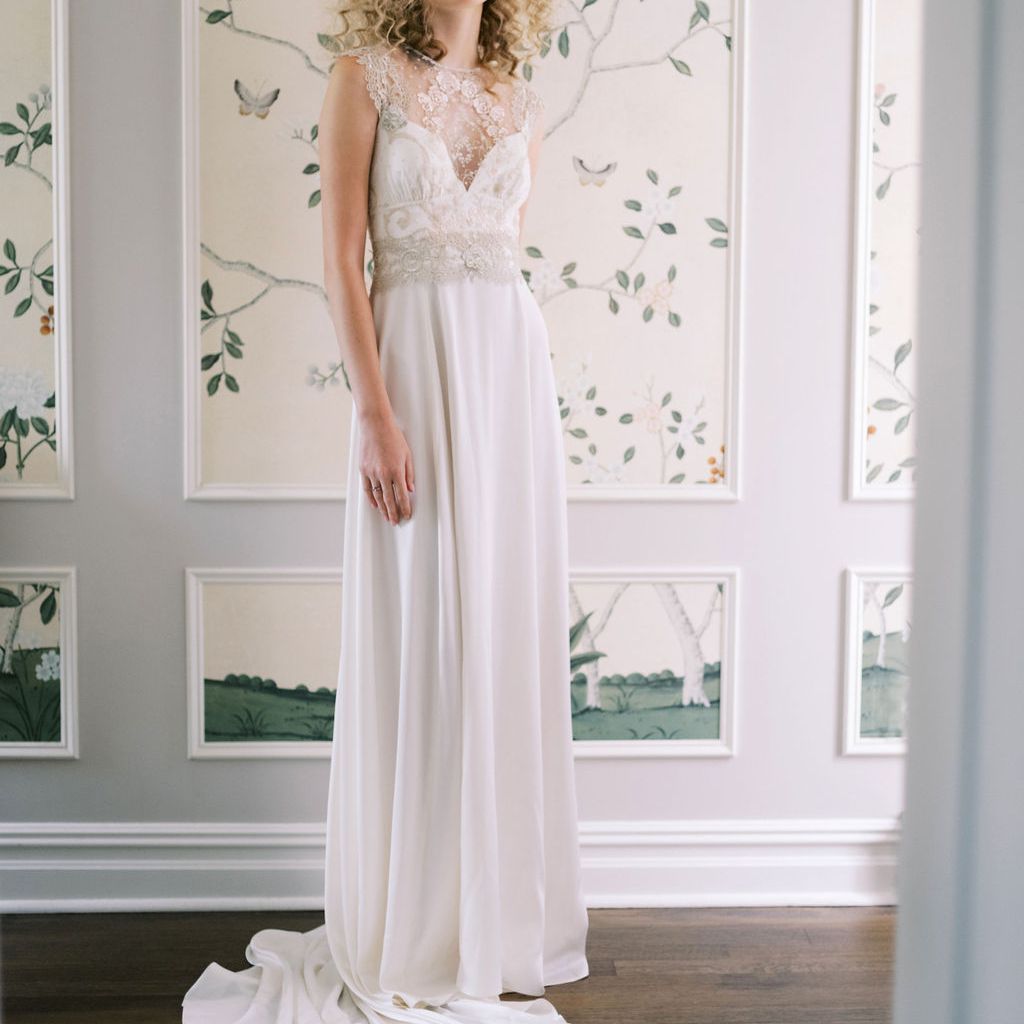 克莱尔·佩蒂伯恩的婚纱