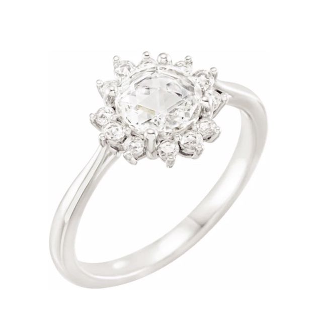 盐和辣椒玫瑰色切割钻石订婚戒指被娇小的钻石包围188bet官网88bet官网