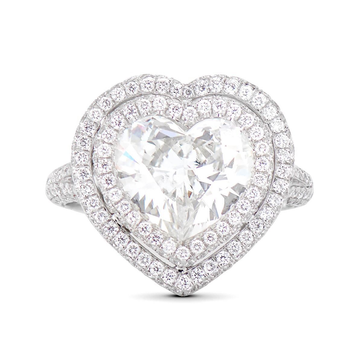 尼尔莱恩的心SHAPED DIAMOND, PLATINUM ENGAGEMENT RING