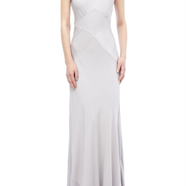 合身的礼服灰色