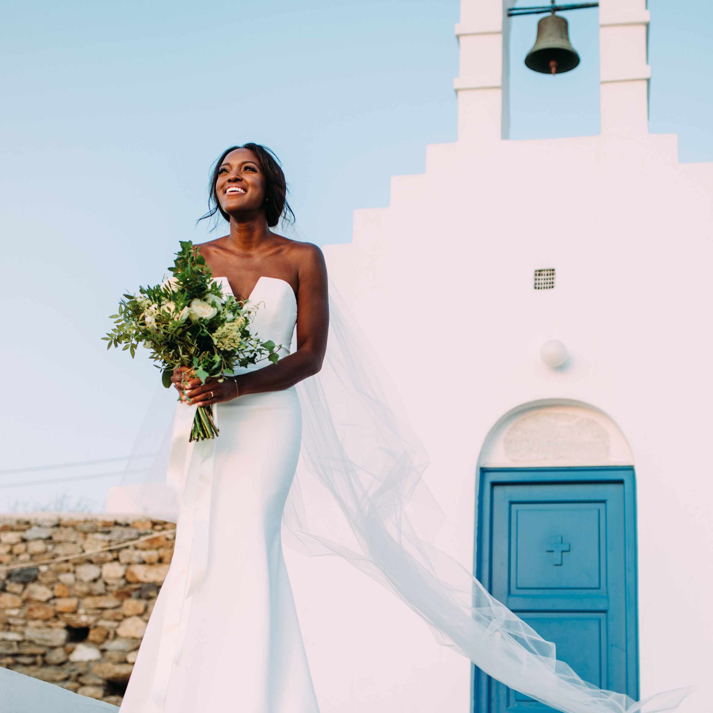 在教堂前新娘独奏