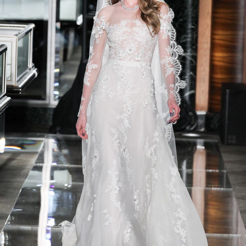 里姆·阿克拉A线婚纱礼服