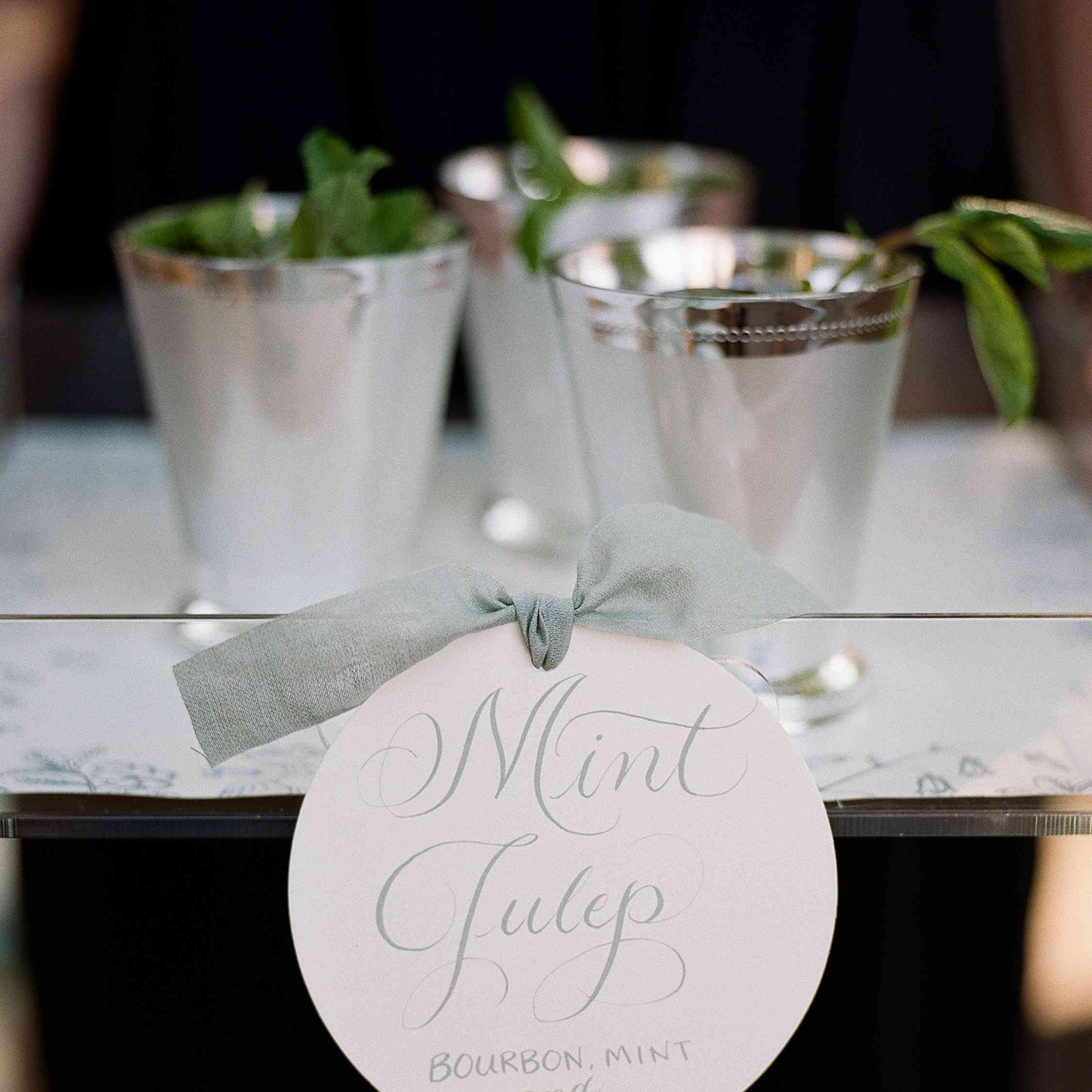 <p>签名鸡尾酒</ p> <br> <br>