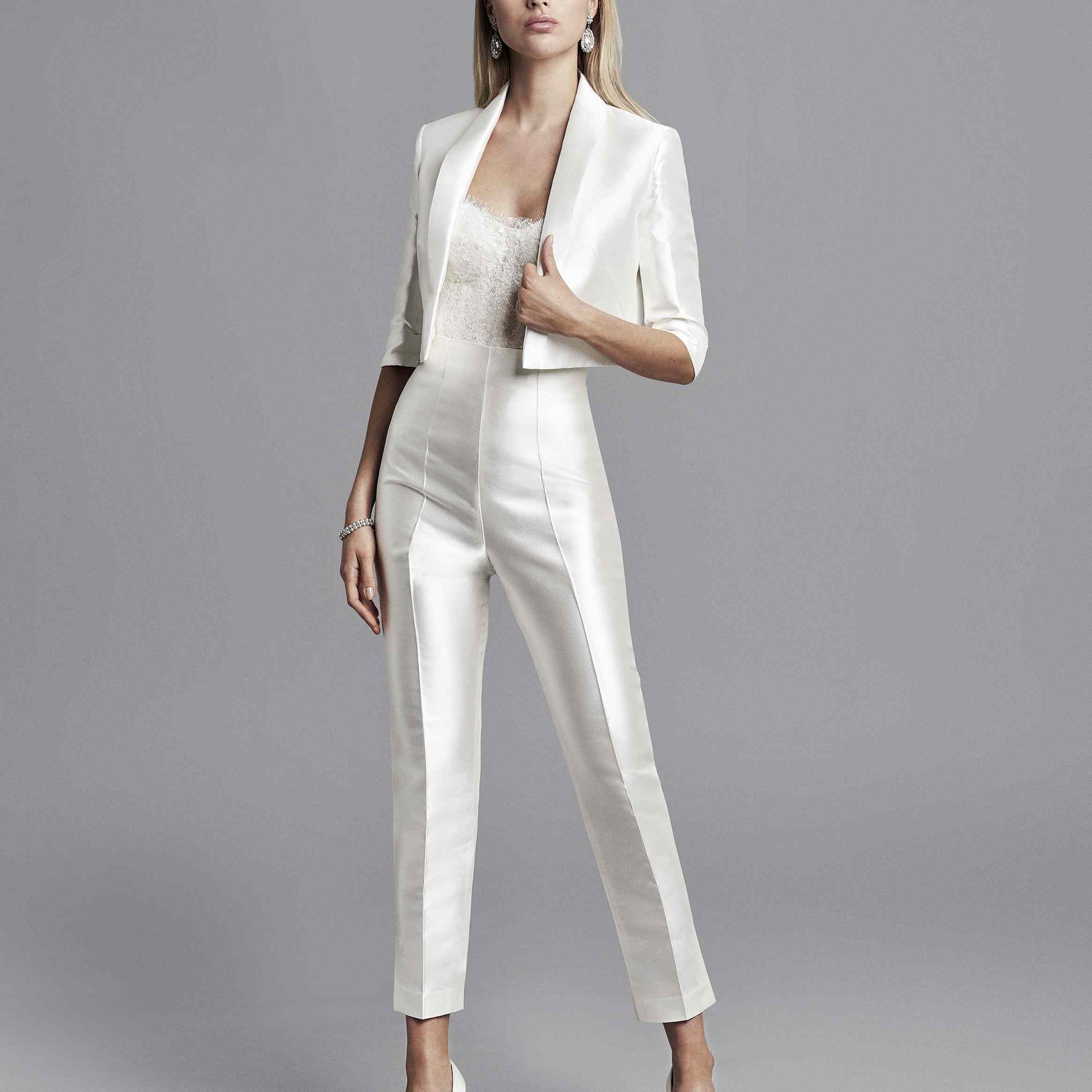 Caroline Castigliano的婚纱