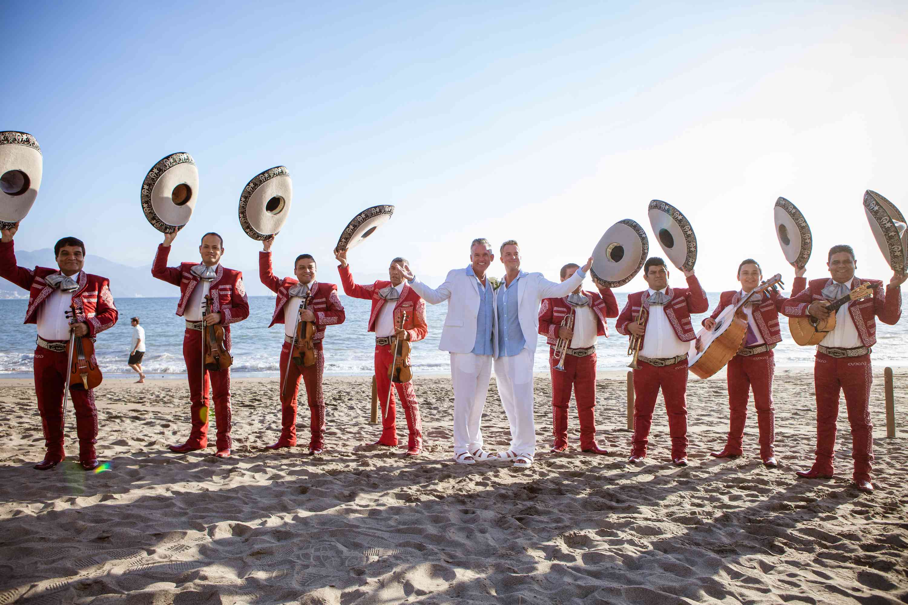 墨西哥流浪乐队的新婚夫妇