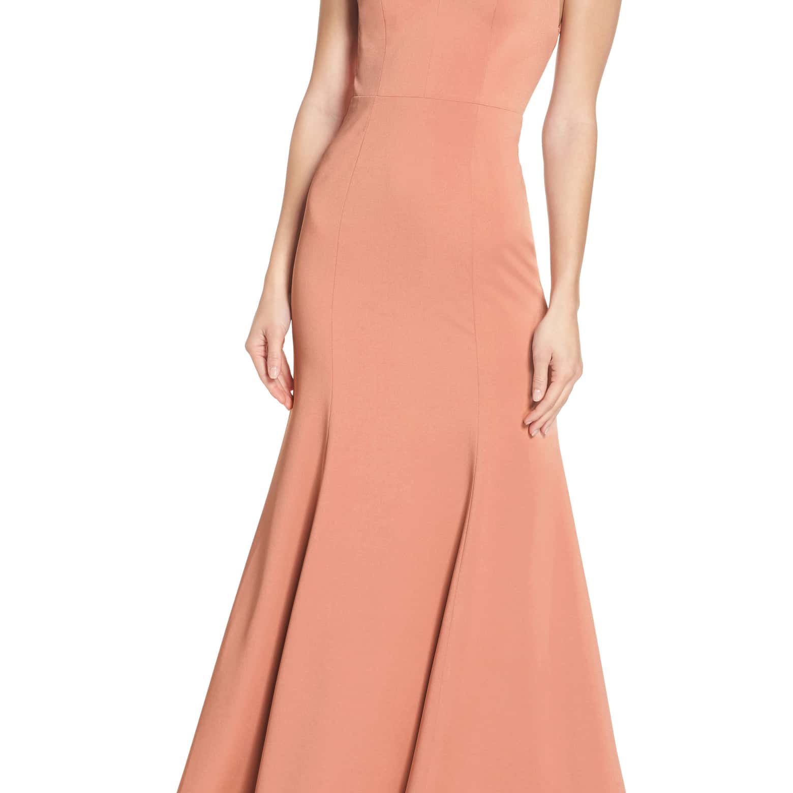 V-贝克伴娘礼服珊瑚